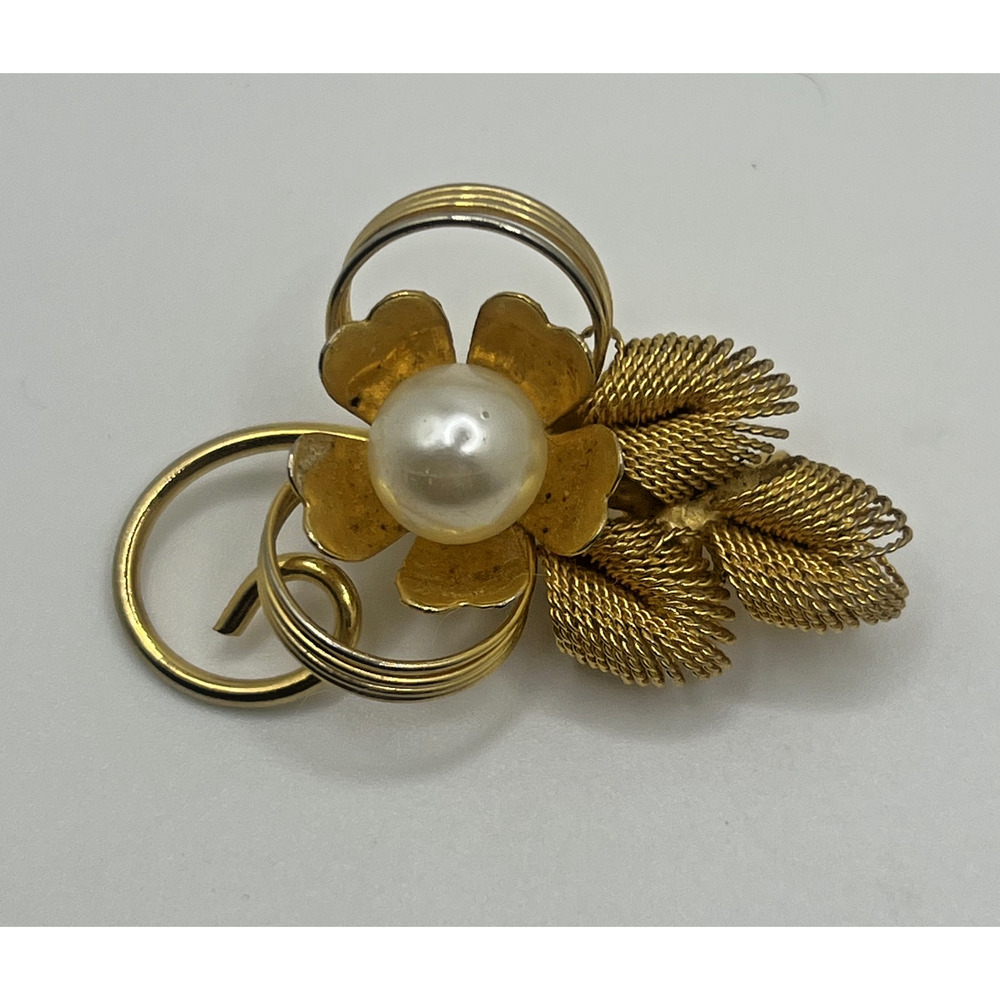 Vintage Gold Tone Mesh Leafs Faux Pearl Flower Unique Brooch. Some Wear